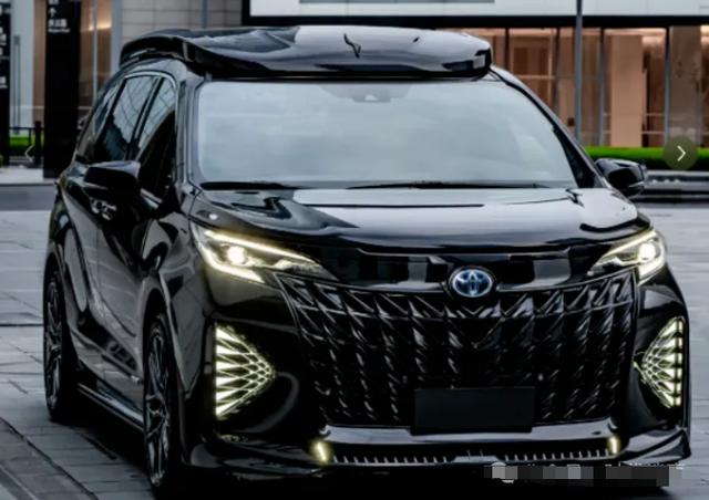 豐田高頂賽那震撼上市，46.8萬起售，2.5L混動+升頂變床設計-有駕