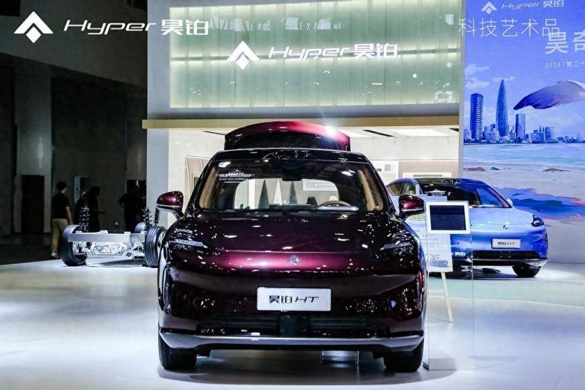 極致續(xù)航補(bǔ)能+高階智駕再遠(yuǎn)也無憂,春節(jié)自駕歸家首選昊鉑HT