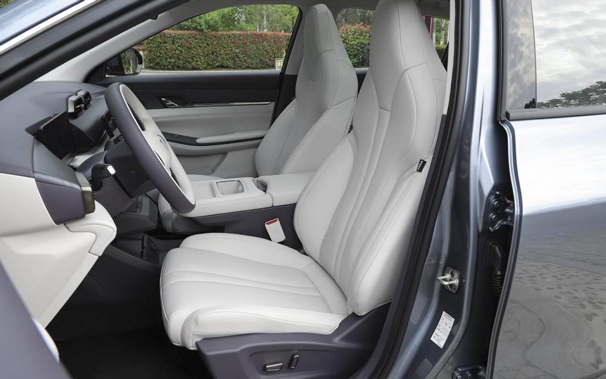 12萬預(yù)算買純電SUV,非元PLUS不可?神龍示界06了解下