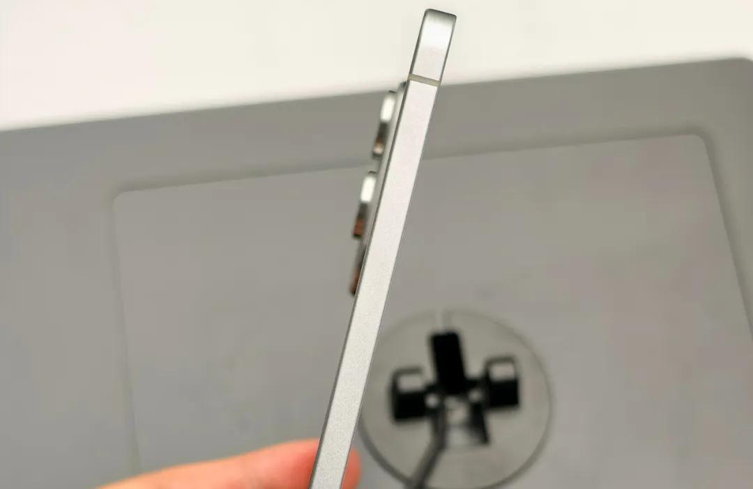 3款\"做出差異性\"的安卓手機(jī),終于不再是千篇一律了!