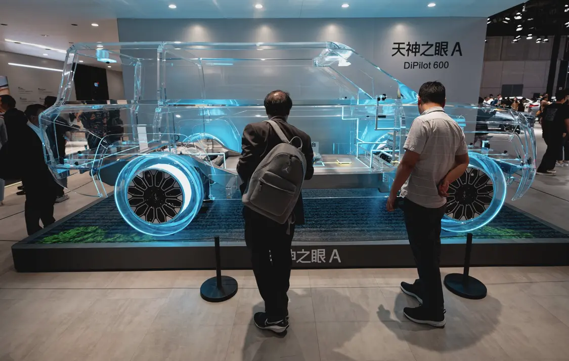 中國特供車擱置、FSD難落地,特斯拉在華走下坡路了? 比亞迪的天眼