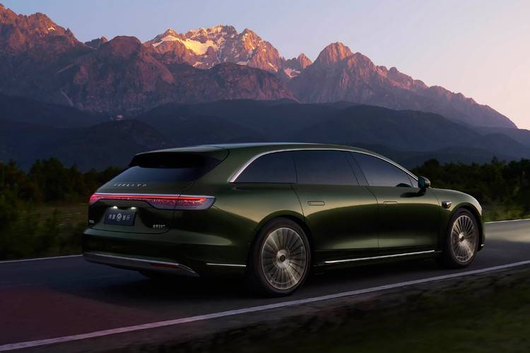 鴻蒙智行連發3款重磅新勢力汽車!