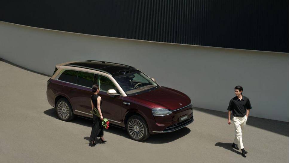 從顛覆到引領(lǐng):問界M9重構(gòu)中國高端市場的三重密碼