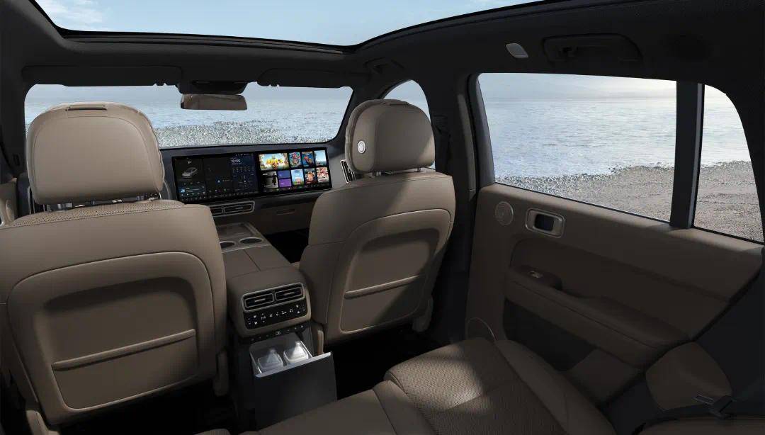 理想L6給不了的,嵐圖FREE+給,理想L6照顧不到的,嵐圖FREE+照顧