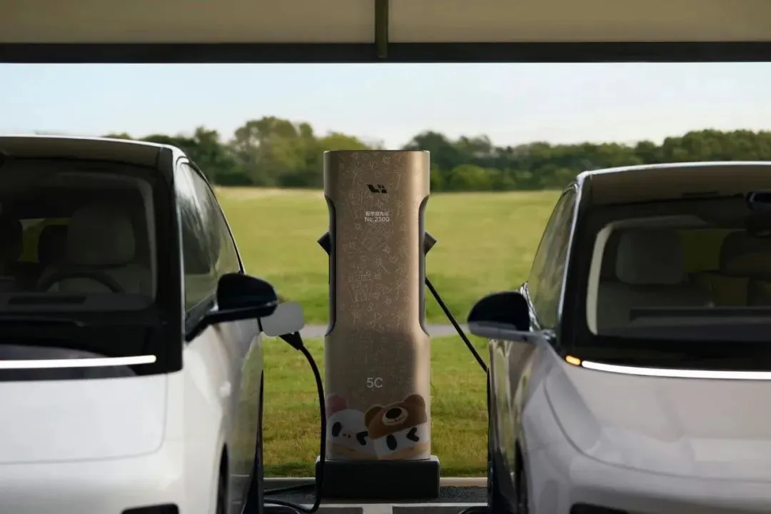 理想十周年,變陣先變人 理想十周年,變陣先變人