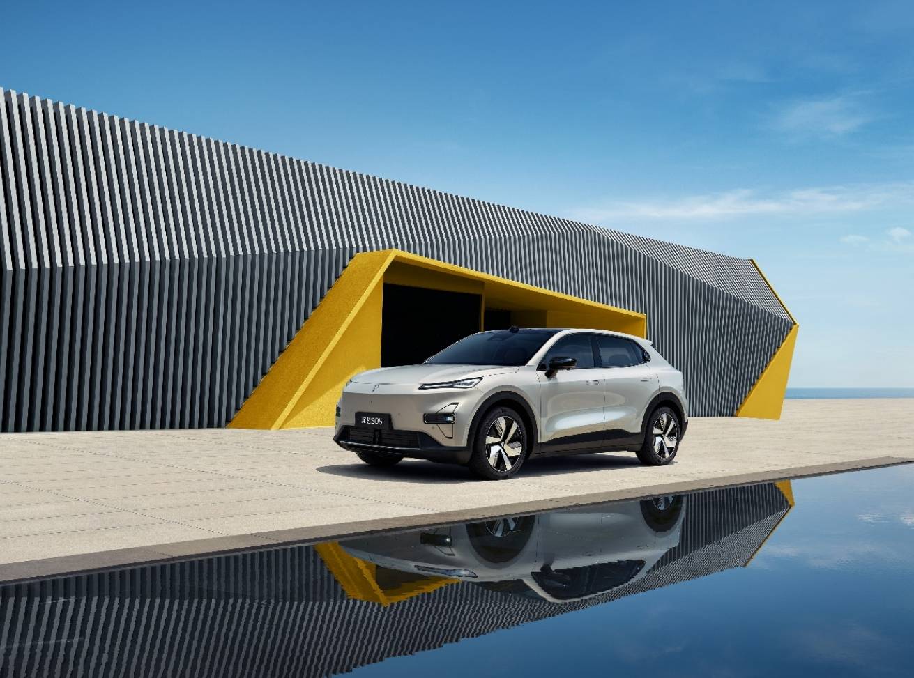 12.99萬起!深藍S05超長續航版上市,續航620公里+零重力座椅