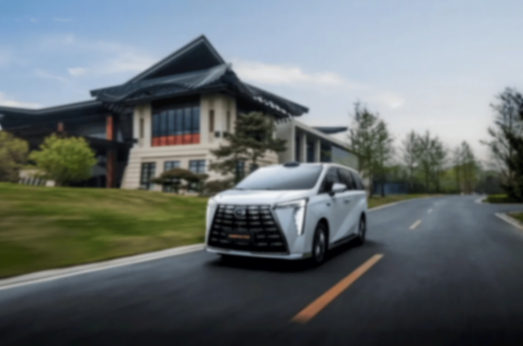 “含華量最高”的這款車,才是新能源豪華MPV應有的樣子