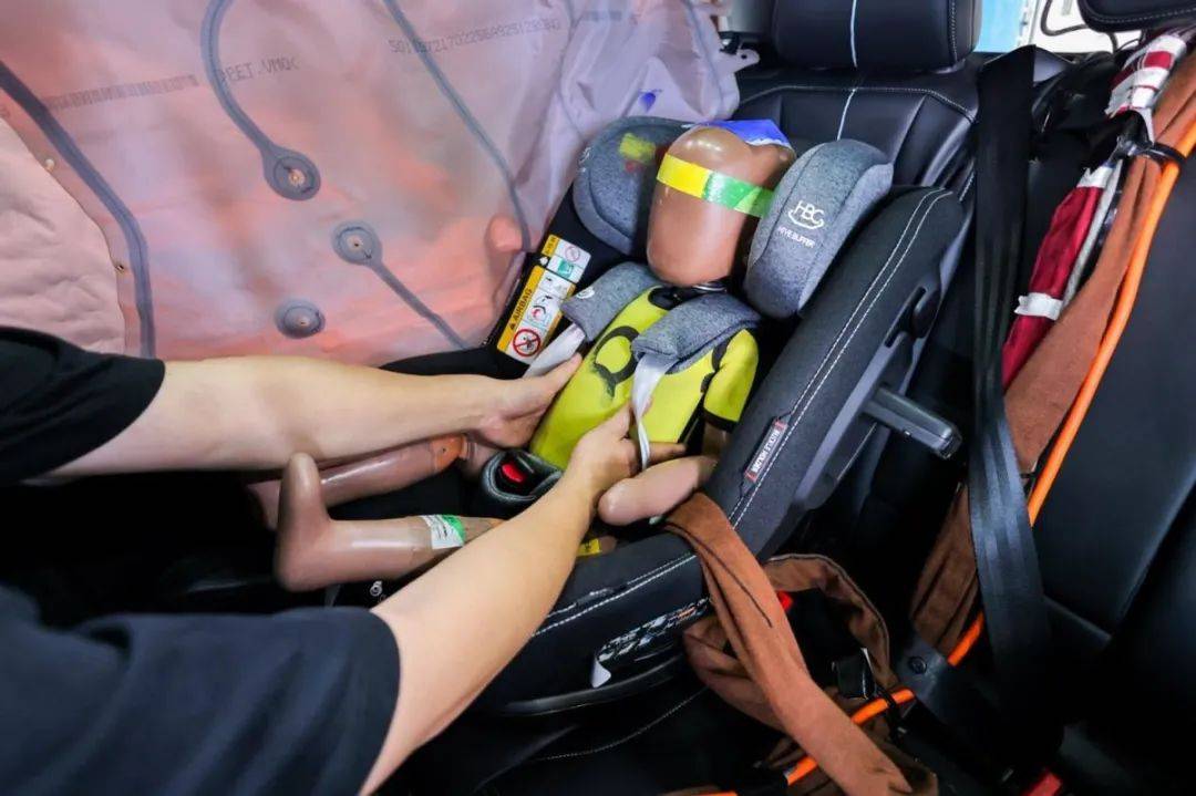 一場全鏈路碰撞測試,展現(xiàn)奧迪安全技術(shù)真功夫