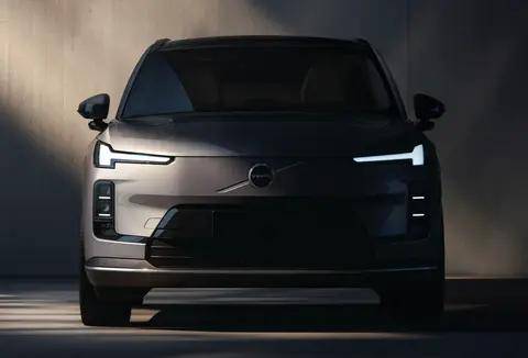 解析沃爾沃XC70「超混」,如何定義豪華新基準(zhǔn)?