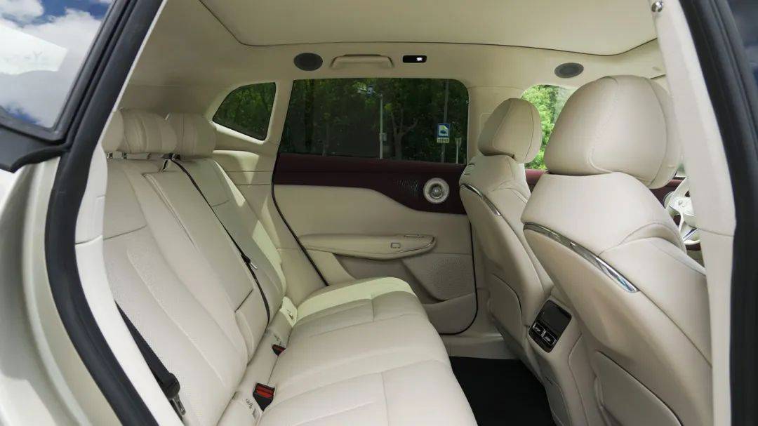 試駕全新嵐圖知音:改款如換代 內外都升級