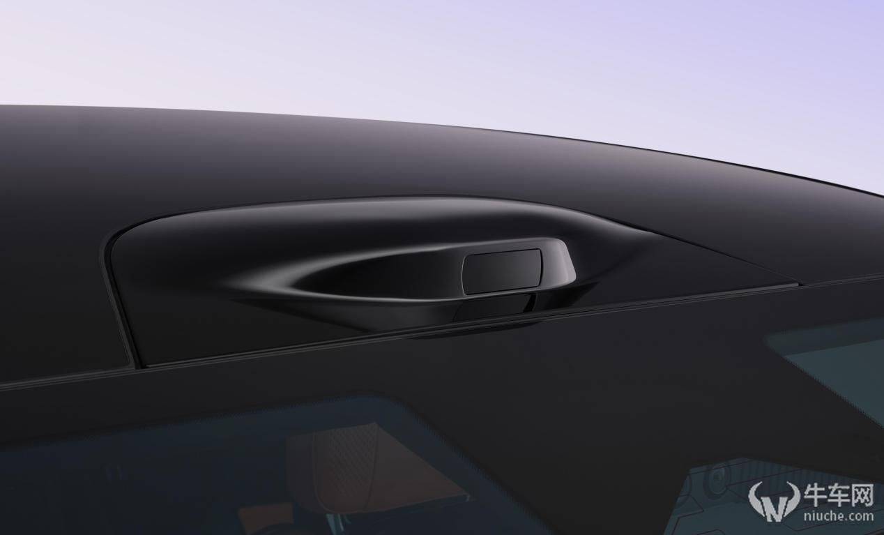 領(lǐng)克EM-P AI電混2.0 電混技術(shù)的“升維之戰(zhàn)”