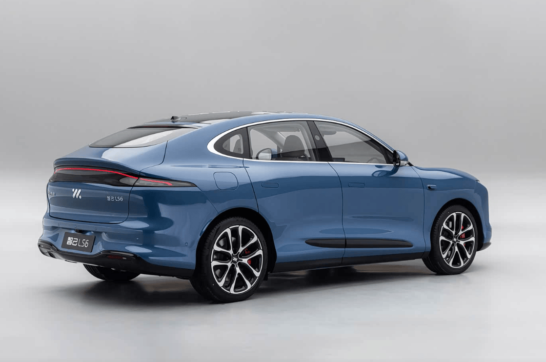 純電續航450公里!增程加持的全新智己LS6,能火嗎?
