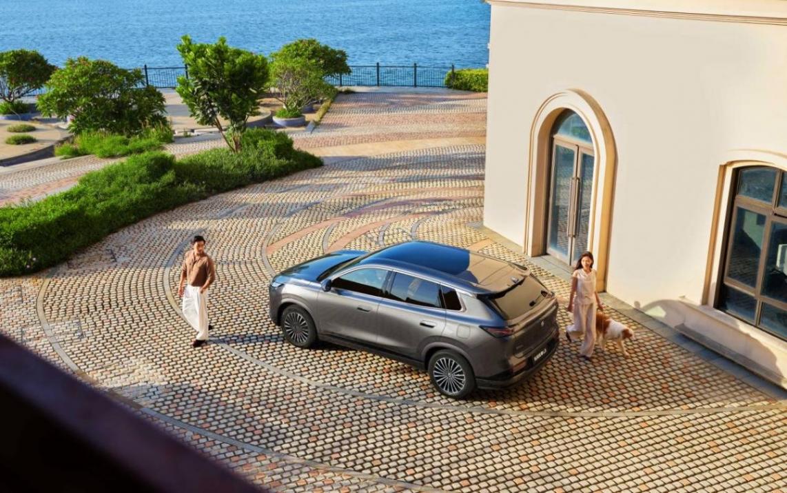 東風風神L8強勢攪局!家用SUV越級新標桿,給20萬內市場洗洗牌