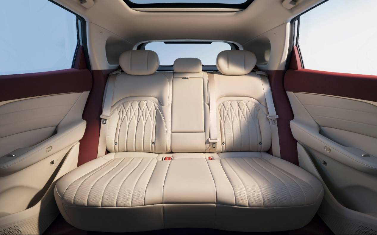 東風風神L8強勢攪局!家用SUV越級新標桿,給20萬內市場洗洗牌