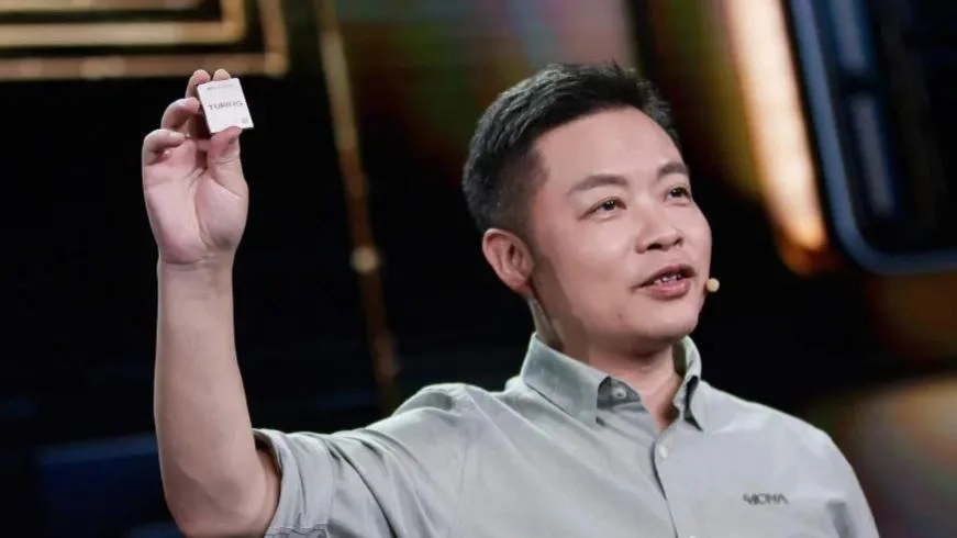 小鵬Q2全線暴漲：交付200%營收125%，何小鵬劇透純視覺Robotaxi