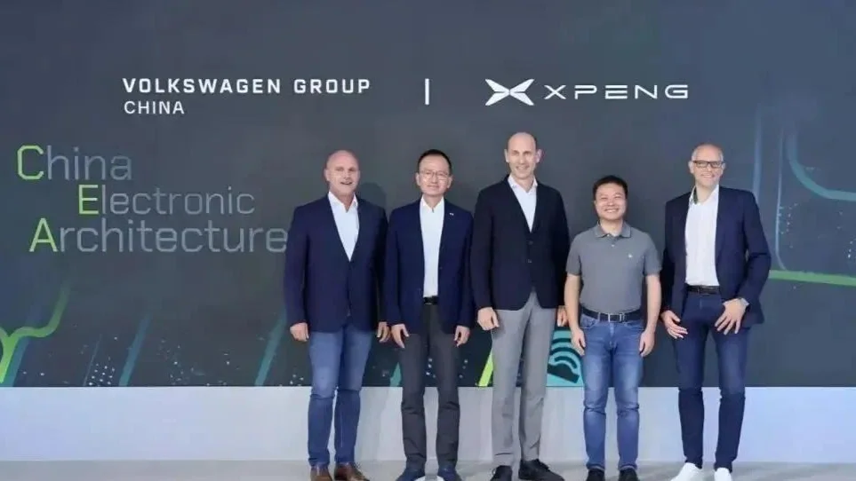 小鵬Q2全線暴漲：交付200%營收125%，何小鵬劇透純視覺Robotaxi