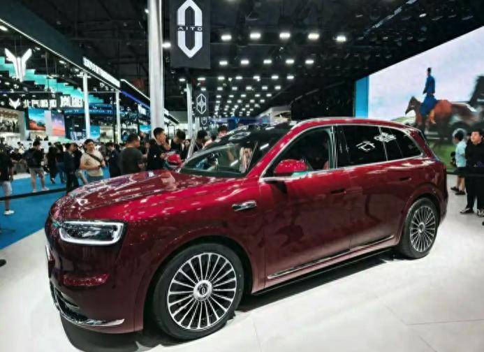 全新問界M7\\蔚來新ES8\\尚界H5 扎堆9月上市,要買車的等一等