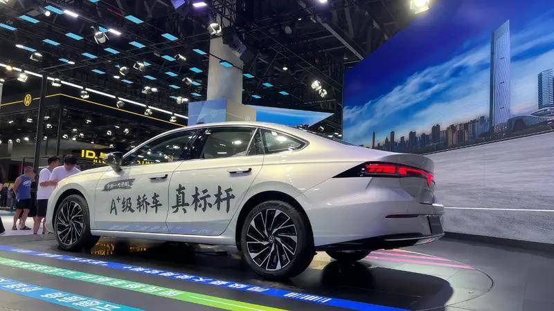 成都車展爆款預定?全新一代速騰L預售價11.99萬起