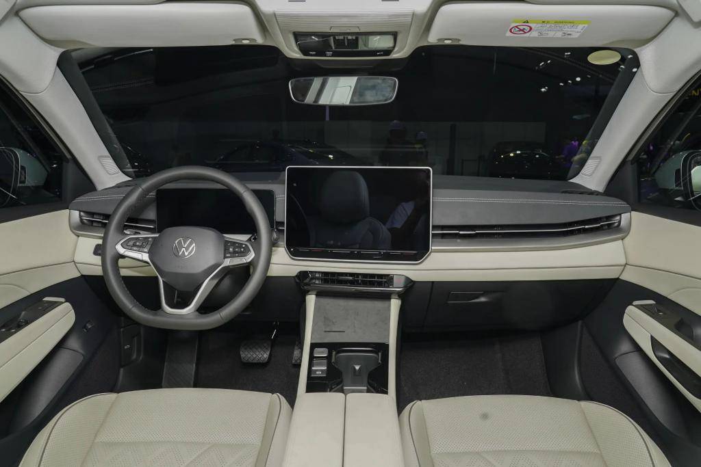 成都車展爆款預定?全新一代速騰L預售價11.99萬起