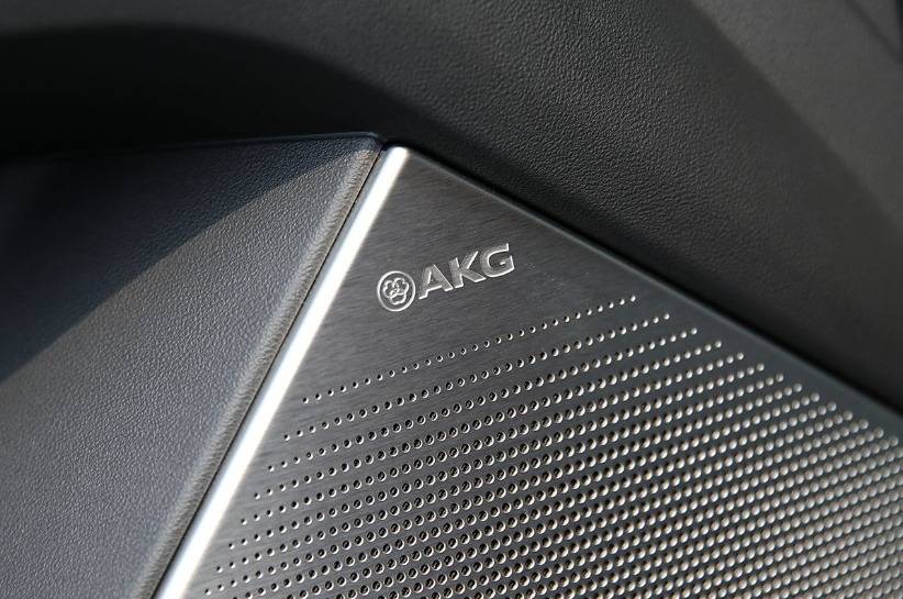 限時驚喜價22.99萬元起,全新凱迪拉克XT5實力幾何?