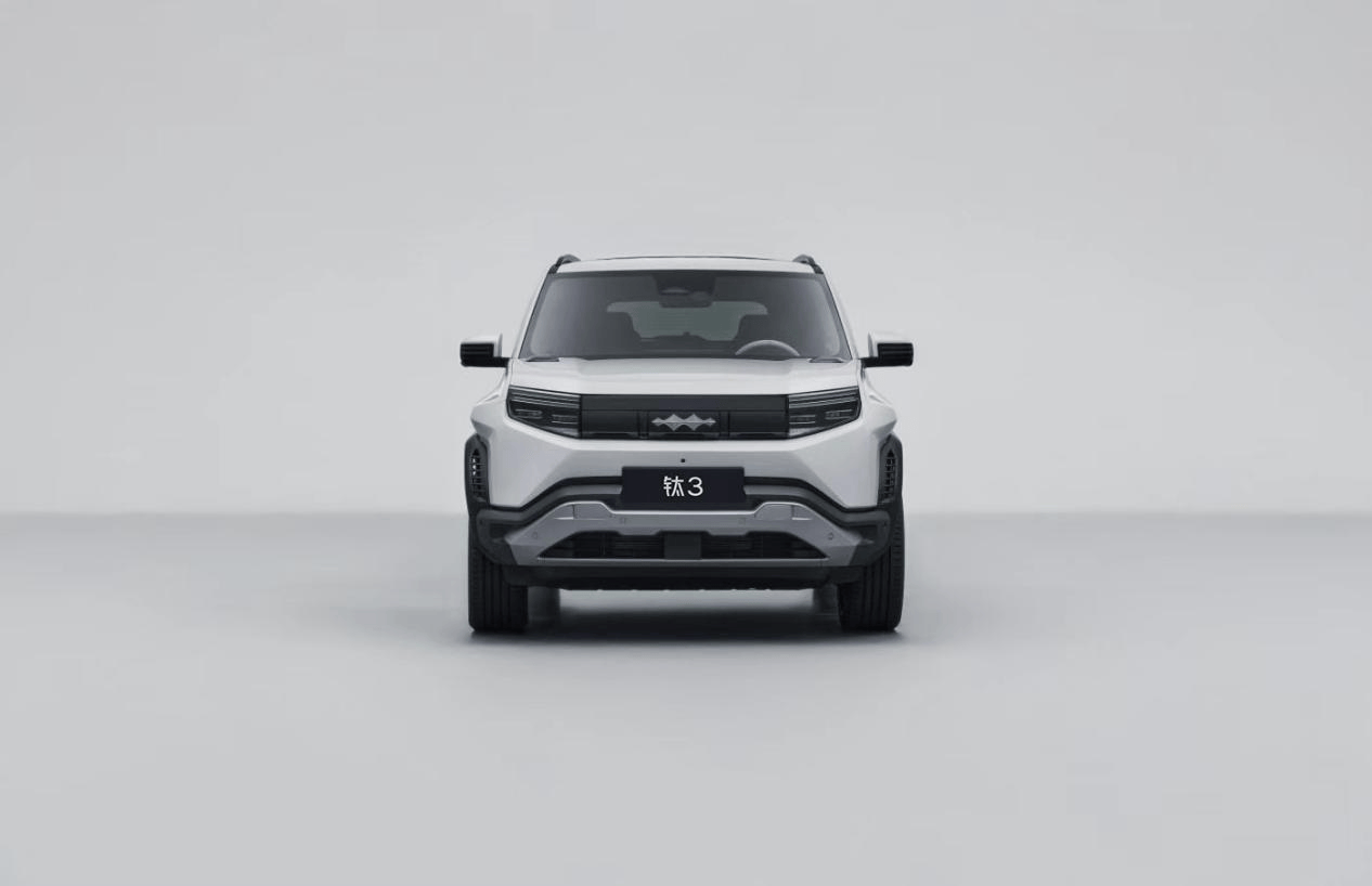 方程豹鈦3「變臉計(jì)劃」:支持新車換臉自由