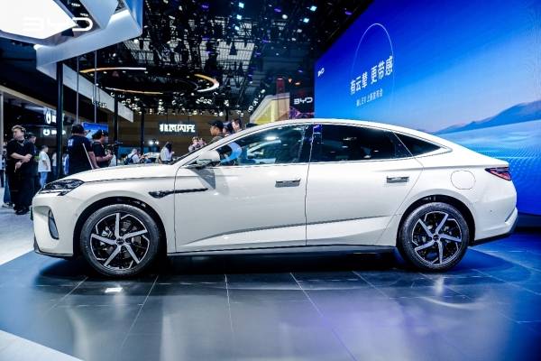 比亞迪2026款海豹07DM-i亮相,9月中旬正式上市