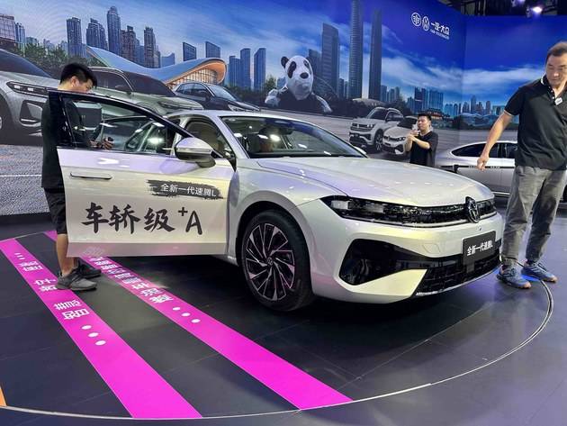 德系家轎的全面革新 成都車展實拍全新一代速騰L