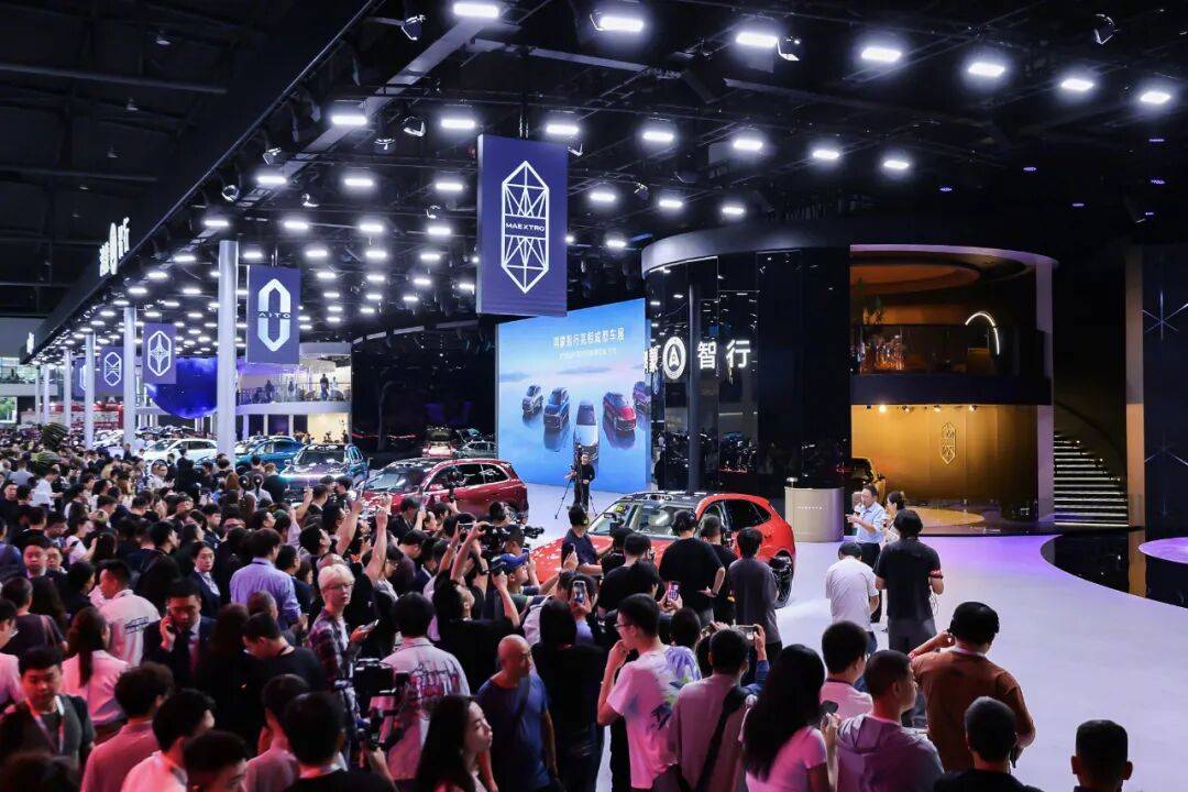 價格相差10萬 全新問界M7比M8少了啥