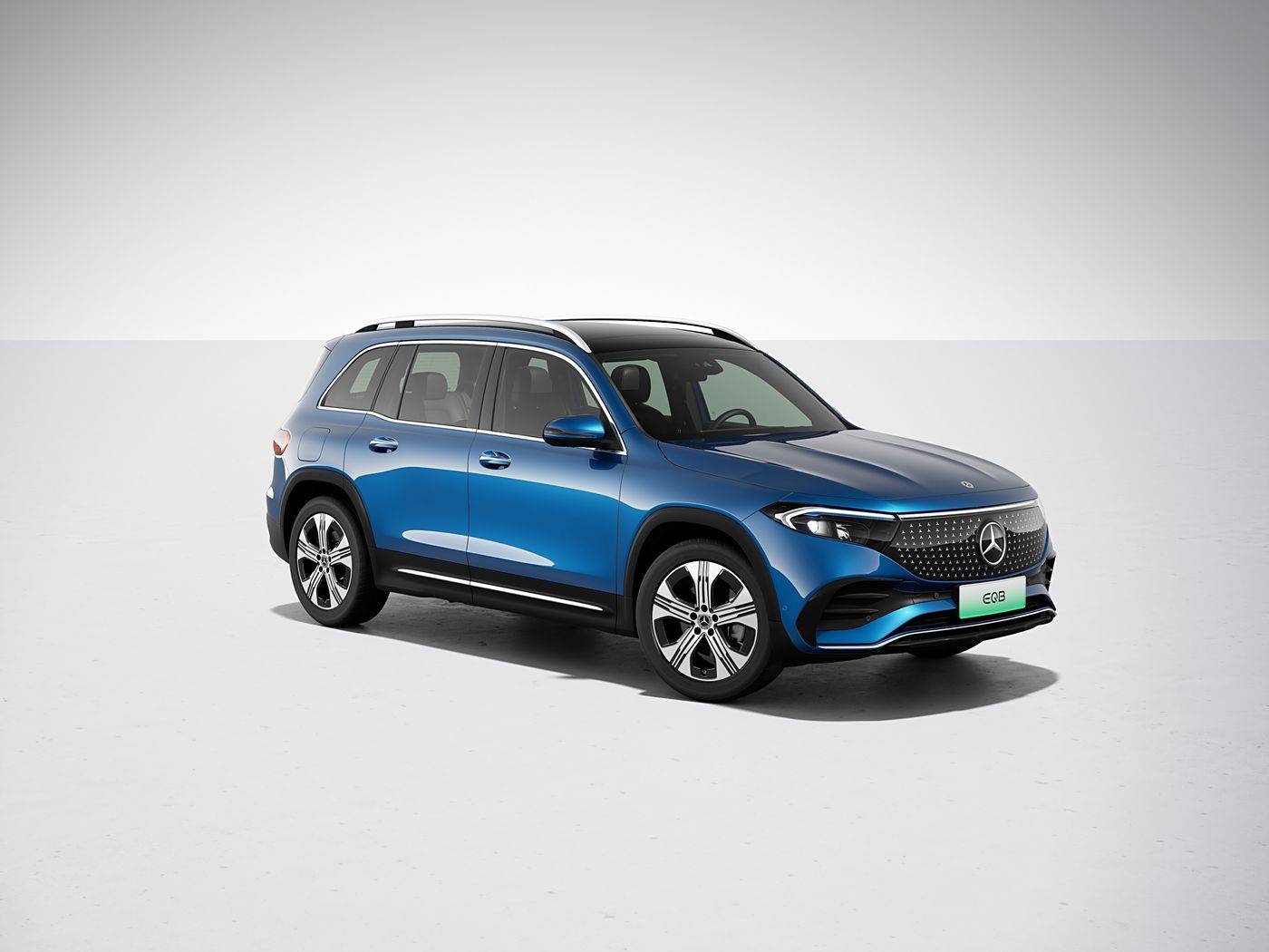 買電動車,年輕人更愛新勢力,看不上老牌車企?只有一個例外