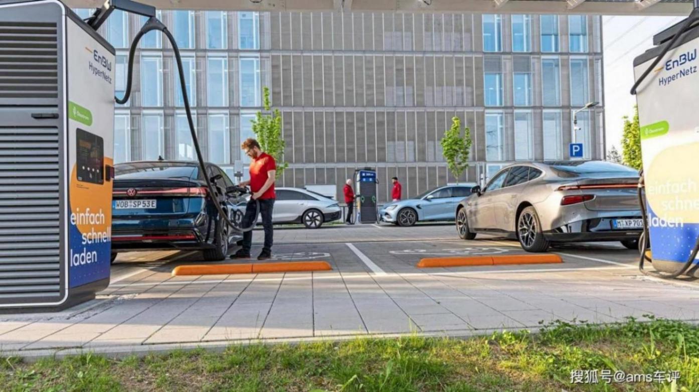 新興品牌VS傳統(tǒng)強者,中國新興代表能否戰(zhàn)勝老牌競爭者?