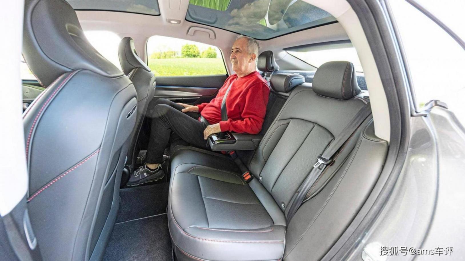 新興品牌VS傳統(tǒng)強者,中國新興代表能否戰(zhàn)勝老牌競爭者?