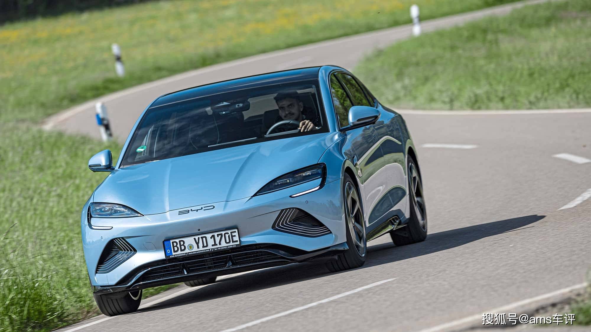 新興品牌VS傳統(tǒng)強者,中國新興代表能否戰(zhàn)勝老牌競爭者?