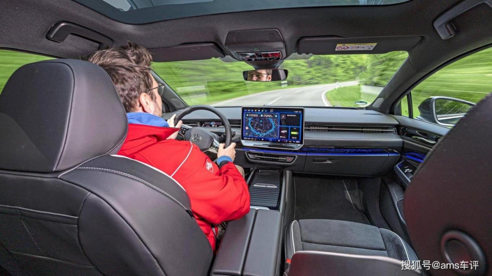 新興品牌VS傳統(tǒng)強者,中國新興代表能否戰(zhàn)勝老牌競爭者?