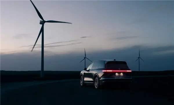 又被李斌融到錢了:到賬70億,或許被李斌和蔚來一次次打動的資本,真的看好這個新能源領域的“亞馬遜”吧 又被李斌融到錢了:到賬70億