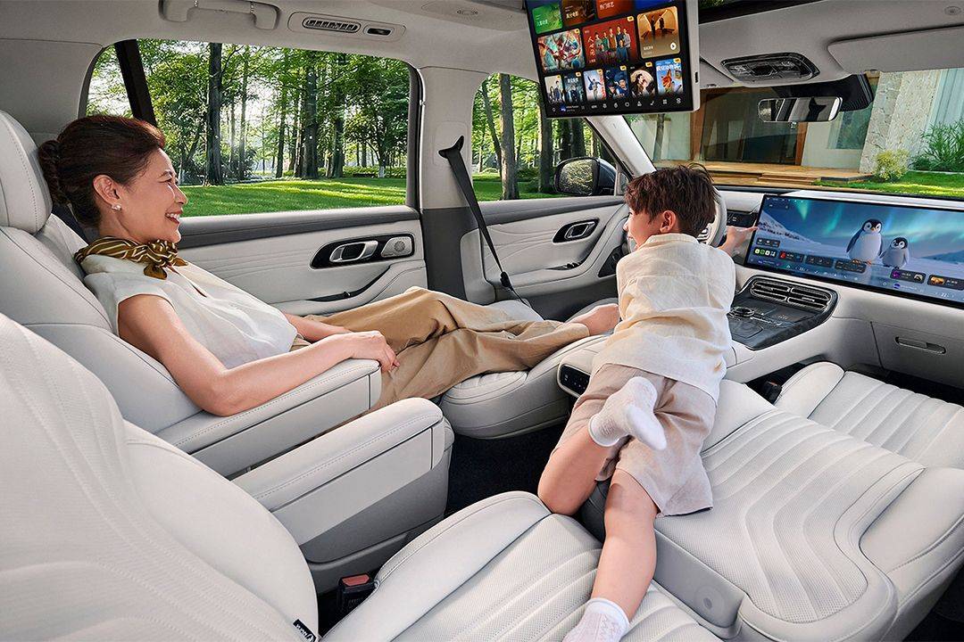 用理想L8一半的價(jià)格買理想L8 限時(shí)17.38萬起 吉利銀河M9正式上市