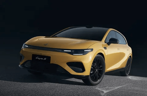 零跑D19外觀曝光,大餅輪圈,全新動力技術