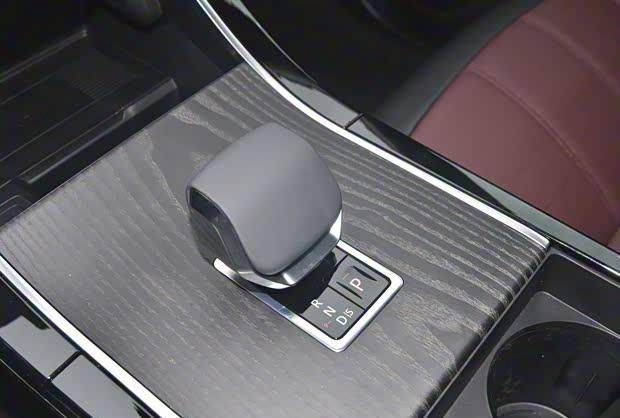 2026款路虎攬勝極光L正式上市,起售價42.98萬元