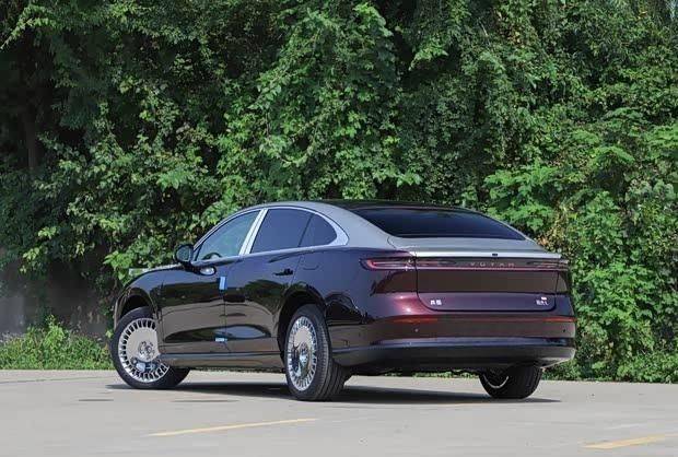 嵐圖追光L正式開啟預訂 12月上市交付