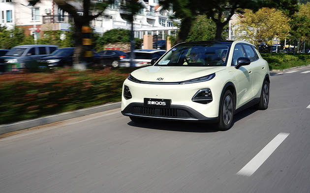 靈巧好開,隔音有驚喜!試駕長安啟源全新Q05