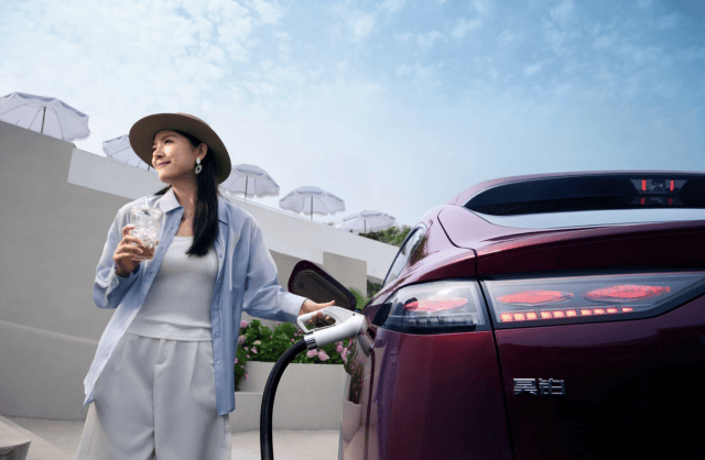 20萬購車推薦,昊鉑HT配置、權益為何完勝小鵬G7?